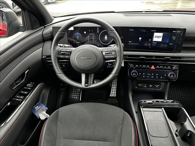 Hyundai Tucson 1,6 TGDI 4WD DCT N LINE - fotka 12 z 13