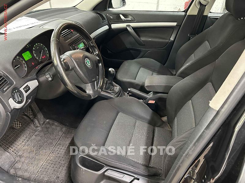 Škoda Octavia (2007) 2.0 TDi Sport, AC, temp - fotka 3 z 3