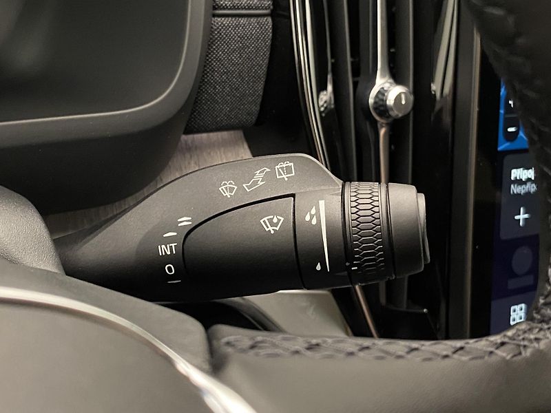 Volvo XC90 (2026) T8 AWD Plug-in BRIGHT PLUS 7m - fotka 35 z 73