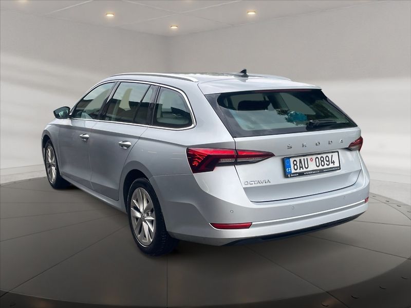 Škoda Octavia 1,5 TSI 110 Style - fotka 4 z 11