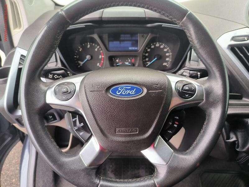 Ford Tourneo Custom (2014) 2.2TDCi, Titanium, TZ, navi - fotka 17 z 21