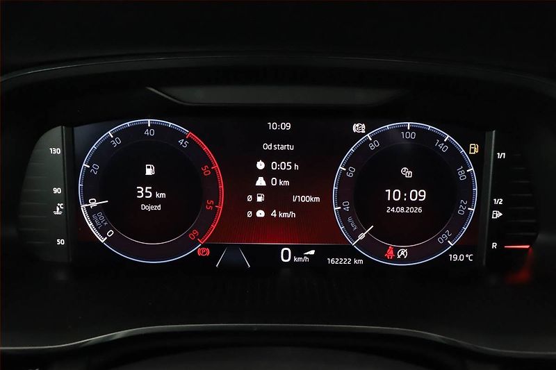 Škoda Octavia (2023) Style 2.0 TDI, ČR,1.maj - fotka 8 z 16