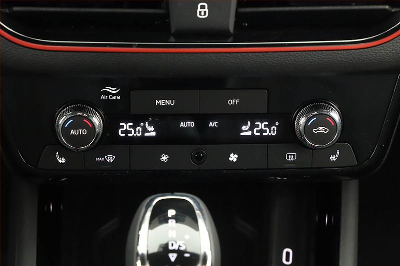 Škoda Scala (2025) 1.5 TSI, Drive, Matrix FullLed - fotka 12 z 22
