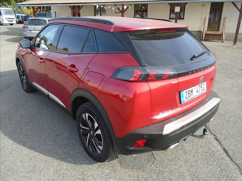 Peugeot 2008 1,2 - fotka 2 z 30