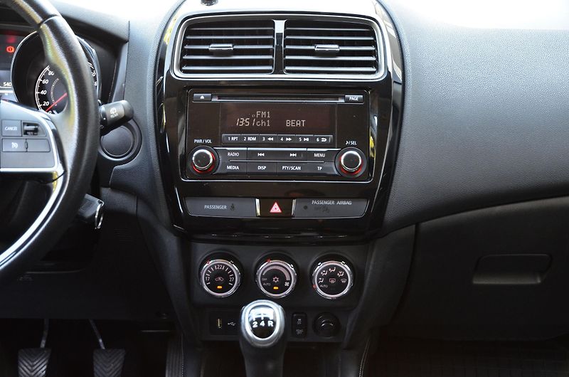 Mitsubishi ASX (2018) 1.6 MIVEC 86kW / ČR / TAŽNÉ - fotka 19 z 30