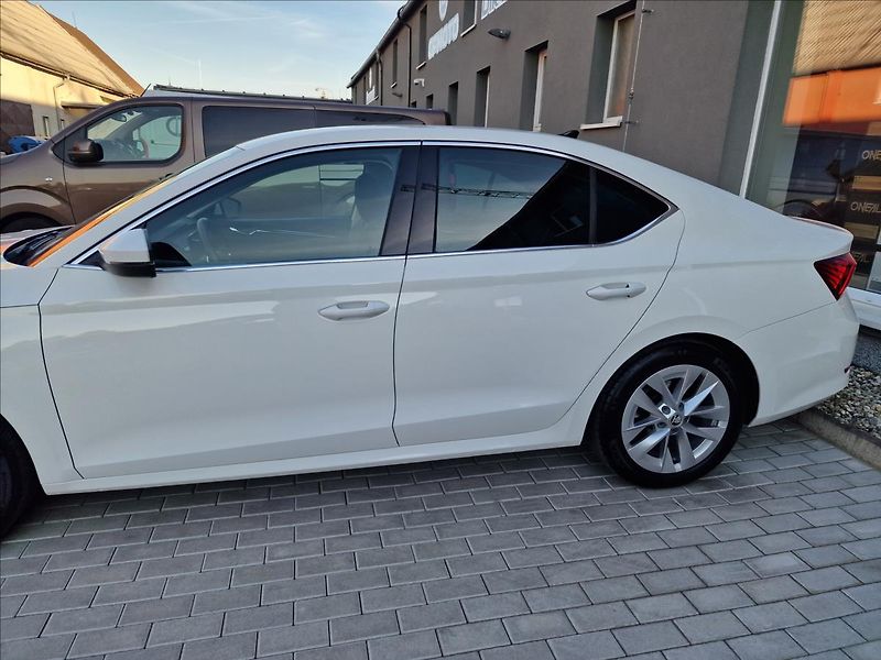 Škoda Octavia 2.0 TDI Style,původ ČR,1.Maj. - fotka 43 z 49