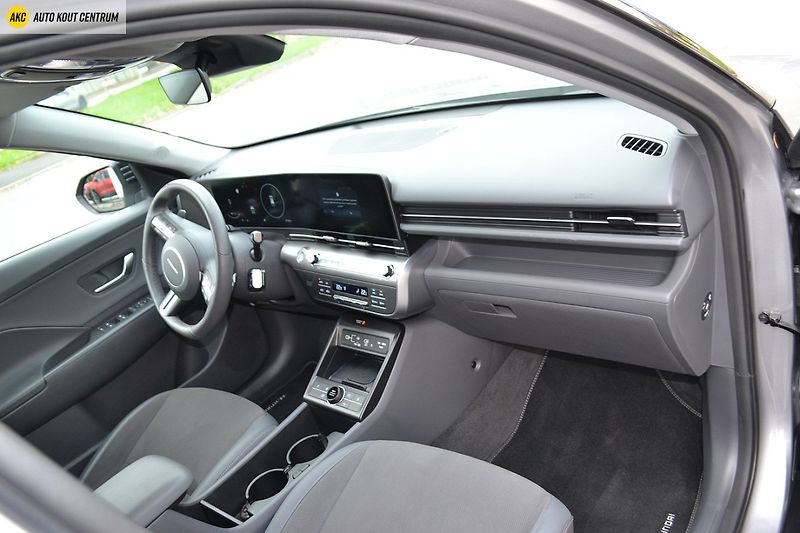 Hyundai Kona 1.0T-GDI DCT STYLE ECO TT - fotka 13 z 54