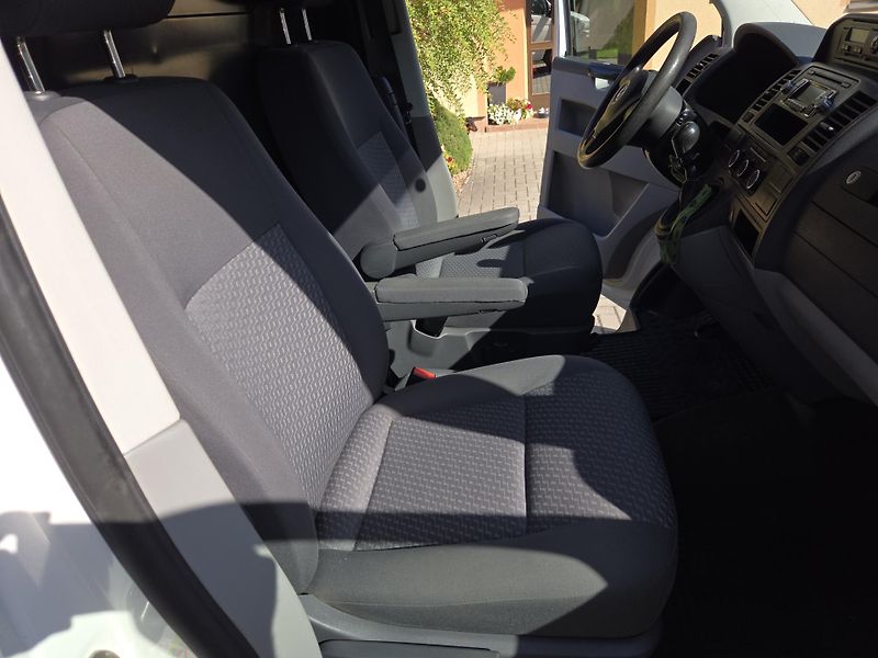 Volkswagen Transporter (2014) - fotka 10 z 20
