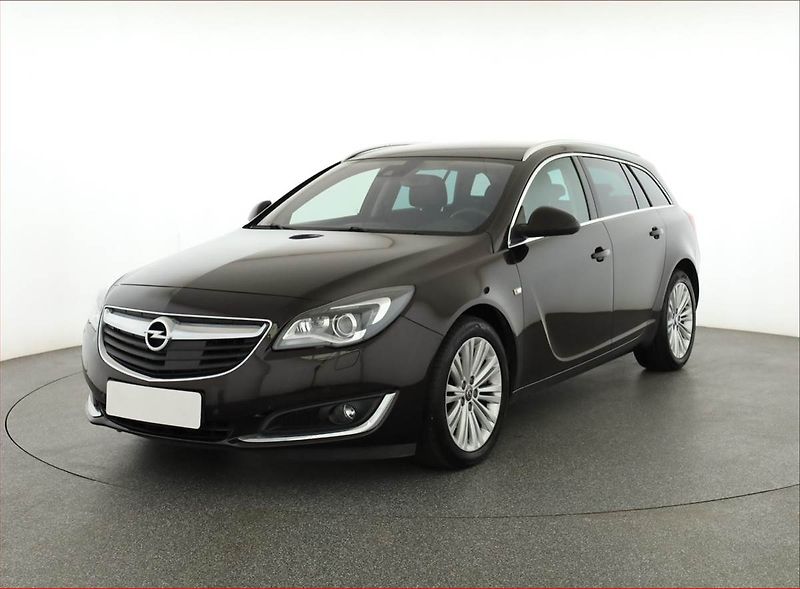 Opel Insignia (2015) 2.0 CDTI, 4X4, Automat - fotka 2 z 19