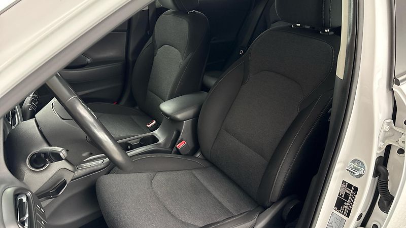 Hyundai i30 1.5 T-GDI Smart Kombi - fotka 15 z 23