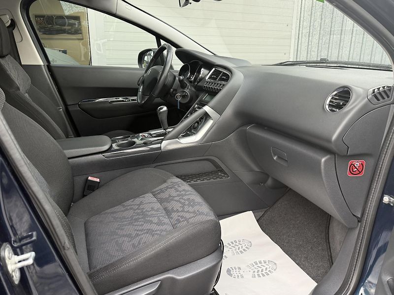 Peugeot 3008 1,6i Panorama Automat ČR - fotka 22 z 34