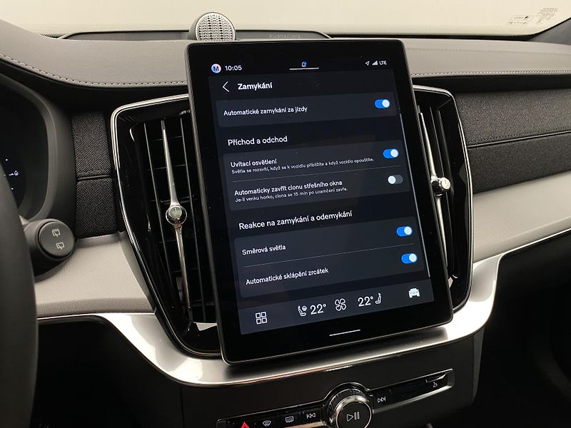 Volvo XC90 T8 RECHARGE BLACK EDITION 7m - fotka 62 z 70