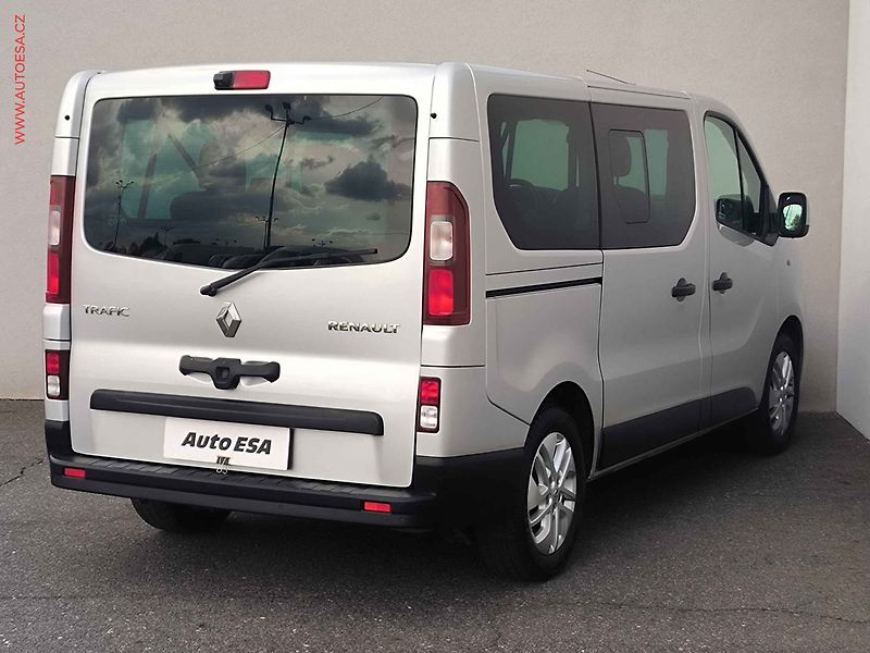 Renault Trafic (2017) 1.6dCi 145 ENERGY, 2.maj,ČR - fotka 4 z 21