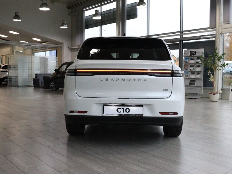 Leapmotor C10 REEV (2025) DESIGN Hybrid EV - fotka 5 z 18
