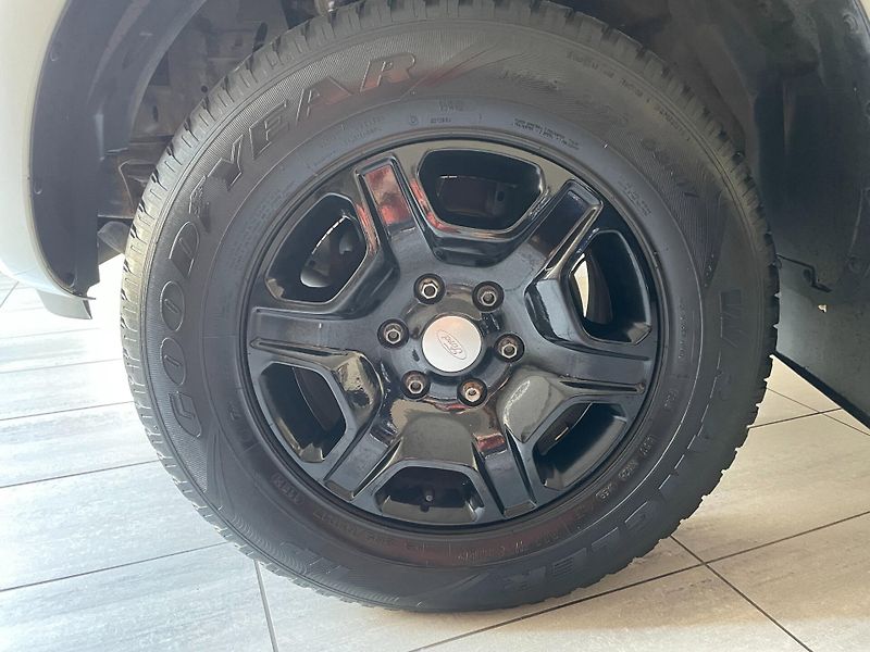 Ford Ranger (2015) Limited 3.2TDCi 147kW 4x4 - fotka 8 z 29