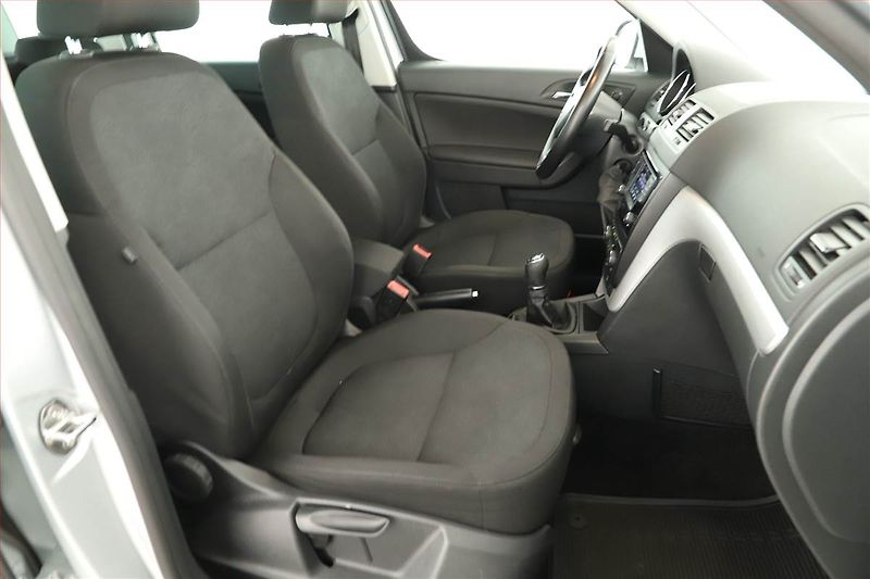 Škoda Yeti (2016) Ambition 2.0 TDI, 4X4 - fotka 11 z 14