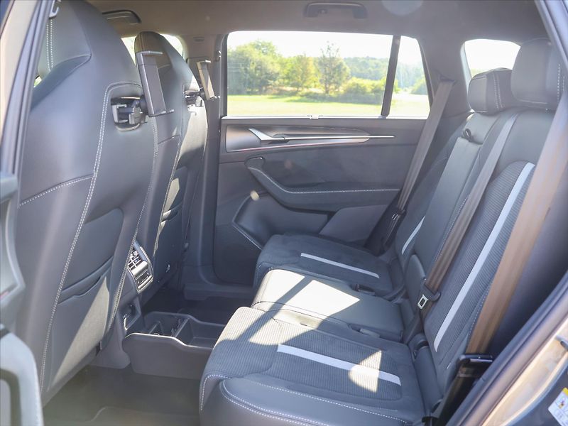 Škoda Kodiaq 2,0 TDI 4x4 DSG Sportline - fotka 15 z 40
