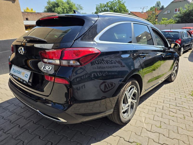 Hyundai i30 1.0-AUTOMAT-KAMERA-TEMPOMAT - fotka 8 z 14