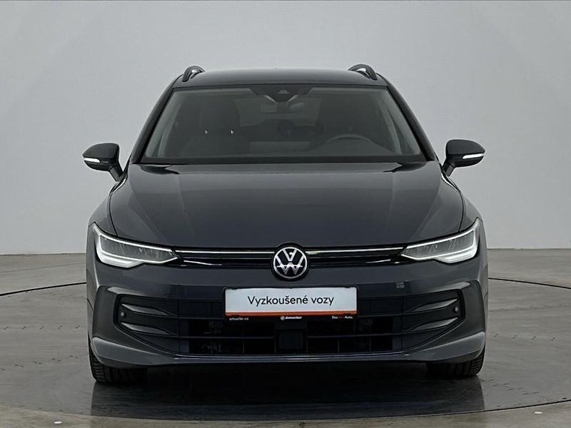 Volkswagen Golf Life DSG - fotka 4 z 28