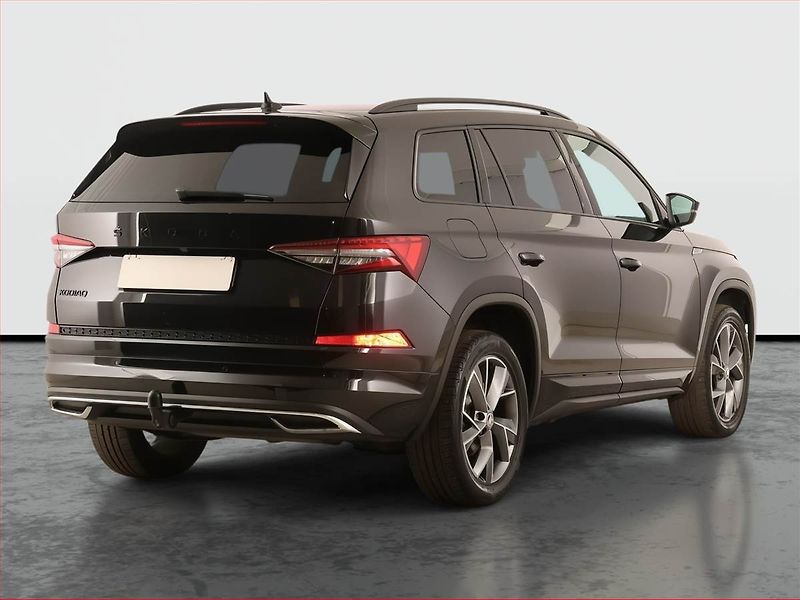 Škoda Kodiaq (2022) Sportline 1.5 TSI, digi klima - fotka 5 z 27