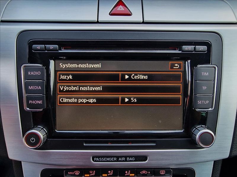 Volkswagen Passat CC 2.0 TDI 125kW DSG, původ ČR - fotka 27 z 43