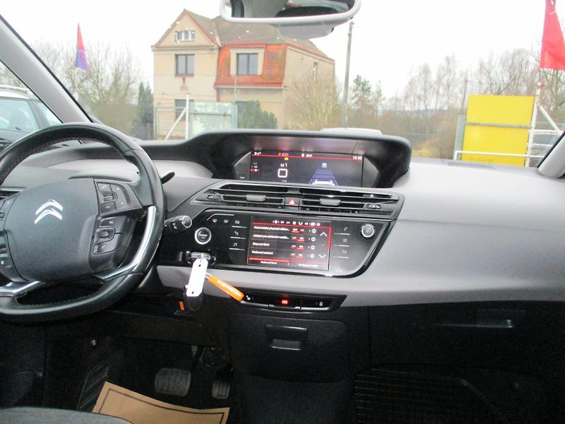 Citroën C4 SpaceTourer (2020) 1,5 HDi - fotka 7 z 11