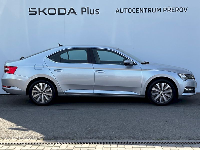 Škoda Superb (2022) 2.0 TDI 110kW Style - fotka 31 z 35