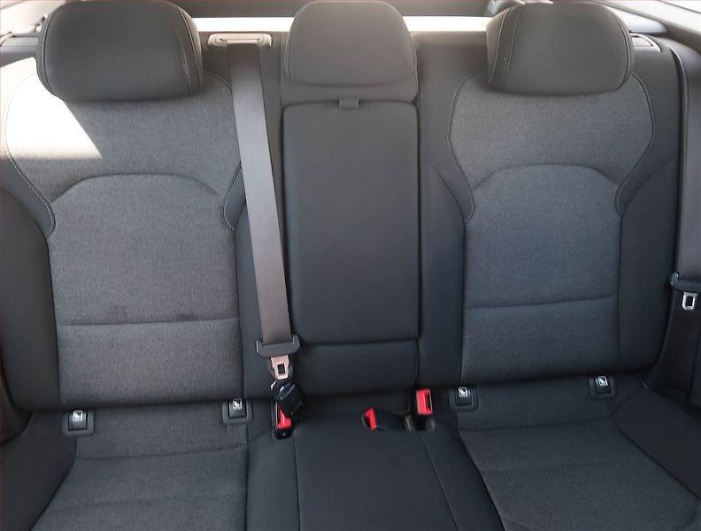 Hyundai i30 (2021) 1.5 DPI, ČR,1.maj, Serv.kniha - fotka 10 z 21