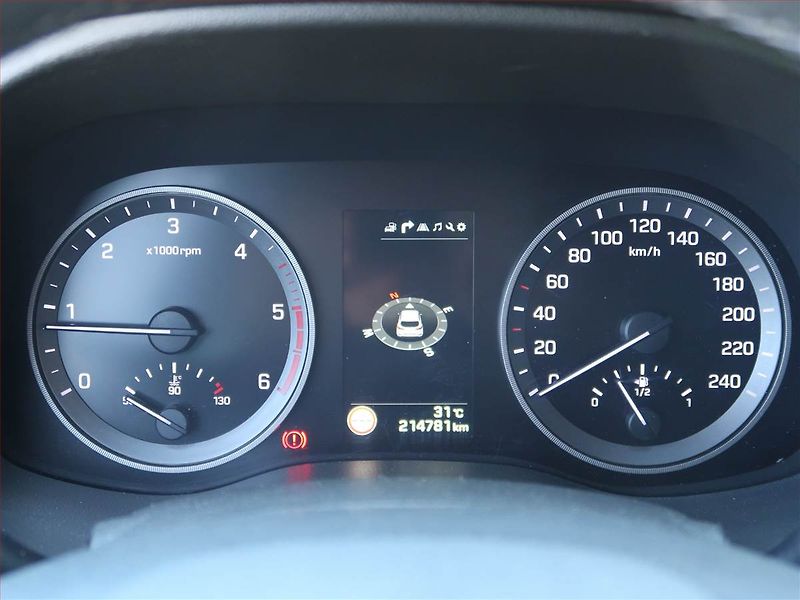 Hyundai Tucson (2015) Style 2.0 CRDi, 4X4, Navi - fotka 11 z 17