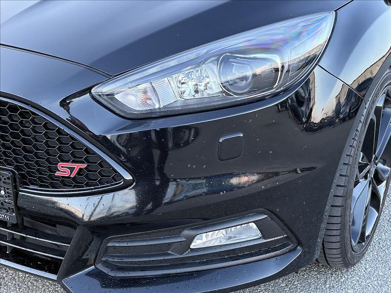 Ford Focus 2,0 TDCi ST 136kW Xen,Šíbr,Nav - fotka 40 z 46