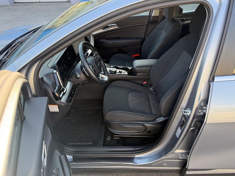 Kia Sportage 1.6 T-GDI 118KW automat navi - fotka 14 z 23