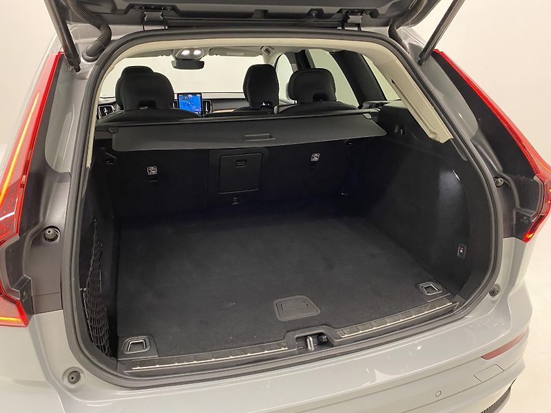 Volvo XC60 T6 AWD RECHARGE DARK PLUS CZ - fotka 6 z 62