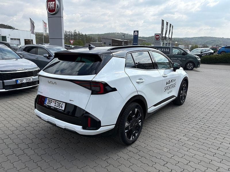 Kia Sportage (2025) 1,6 T-GDi GPF 4x4 7DCT GT-LINE - fotka 7 z 23