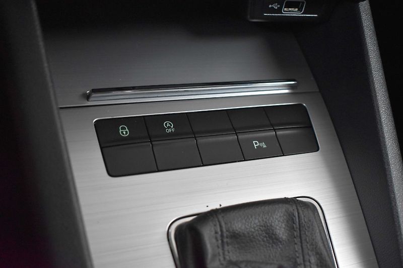 Škoda Octavia 1.6 TDI 85kW DSG*ACC*CAR-PLAY* - fotka 22 z 41