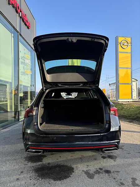 Škoda Octavia 1,4TSI iV RS 180kW DSG DPH - fotka 25 z 26