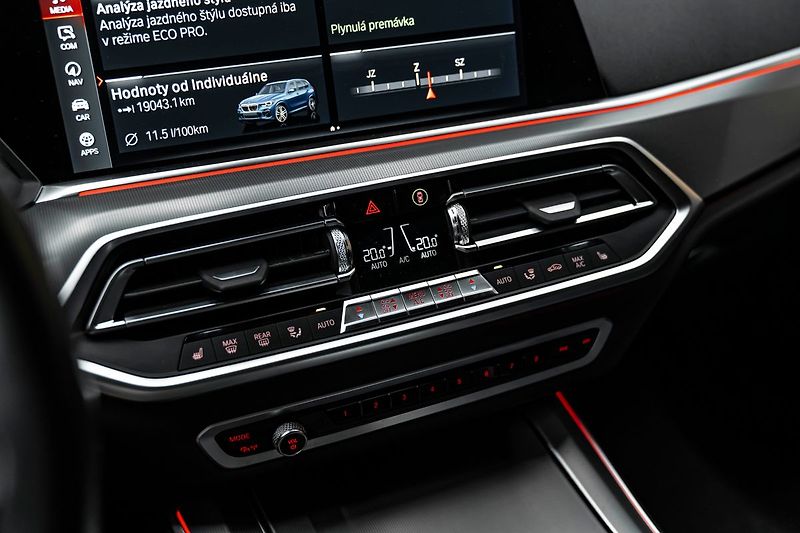 BMW X5 30d Xdrive - fotka 10 z 18