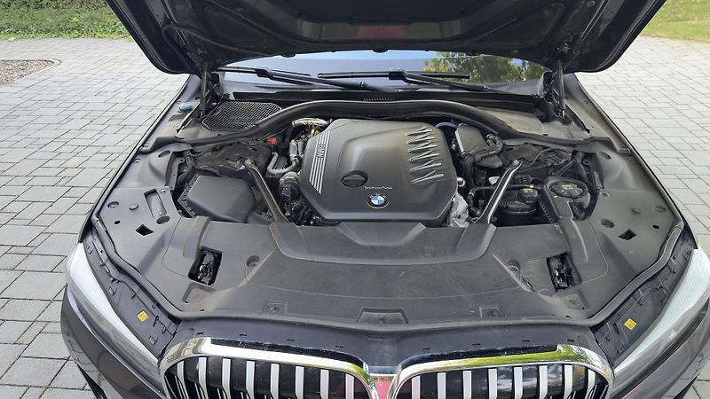 BMW Řada 7 (2022) 3.0 /250kW - fotka 19 z 21