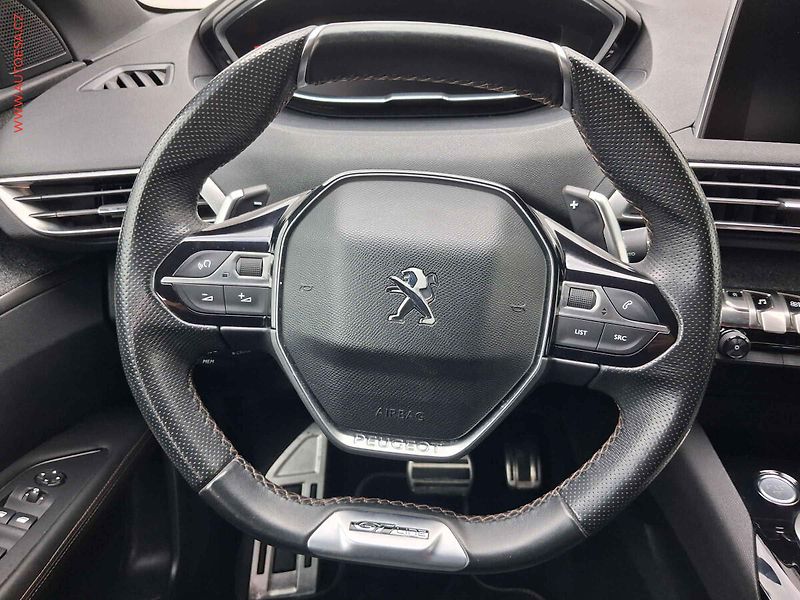 Peugeot 3008 (2017) 1.2PT, GT Line, AT, LED - fotka 11 z 20