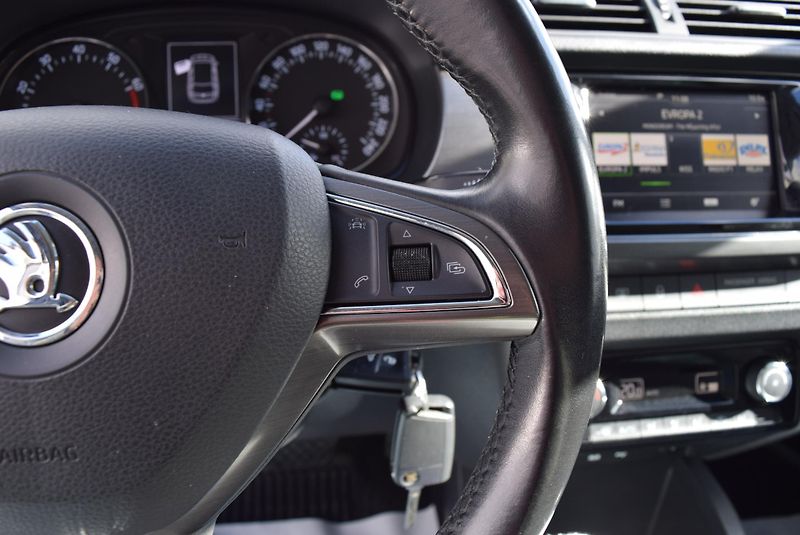 Škoda Fabia (2017) 1.2TSI 81kw DSG JOY NAVI APP - fotka 26 z 41