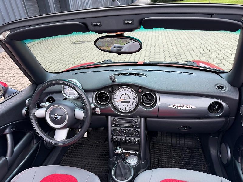 Mini Cooper 1,6i  Cabrio  - fotka 16 z 17