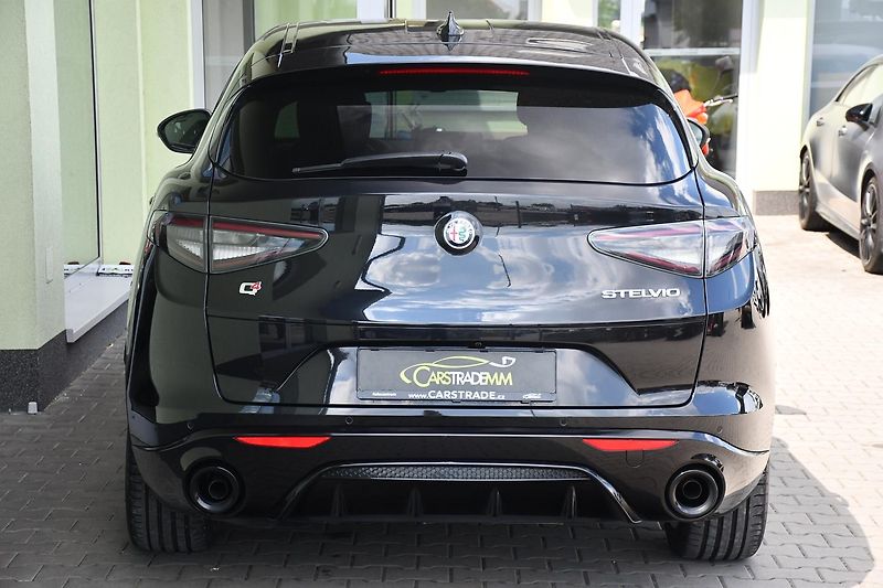 Alfa Romeo Stelvio 2.2 JTDm Competizione Q4 - fotka 10 z 40