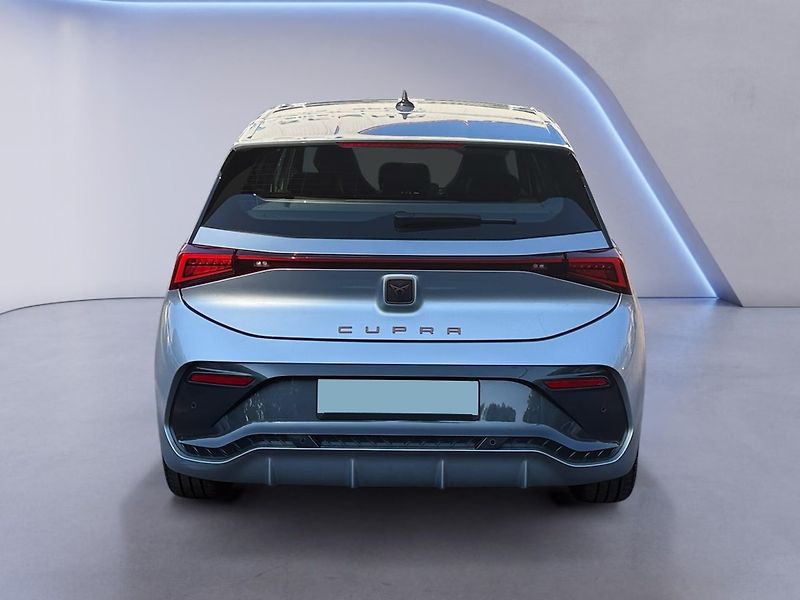 Cupra Born 150kW Pano DCC KESSY Tep. čerp - fotka 7 z 13