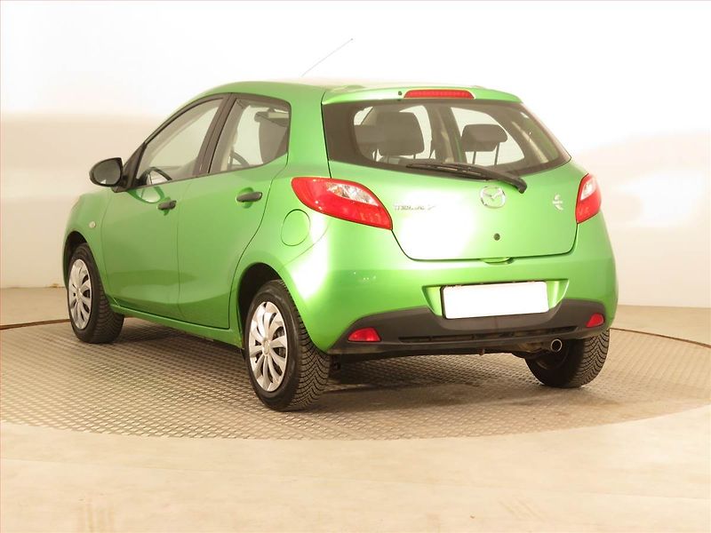 Mazda 2 (2008) 1.4 i, nová STK - fotka 4 z 13