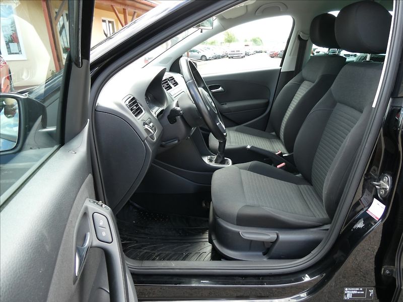 Volkswagen Polo 1,2 i 51kW 2x kola, po servise - fotka 17 z 42