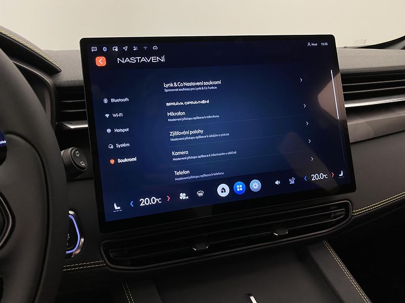 Lynk & Co 01 (2025) CORE PHEV AUT CZ 1.maj - fotka 94 z 96