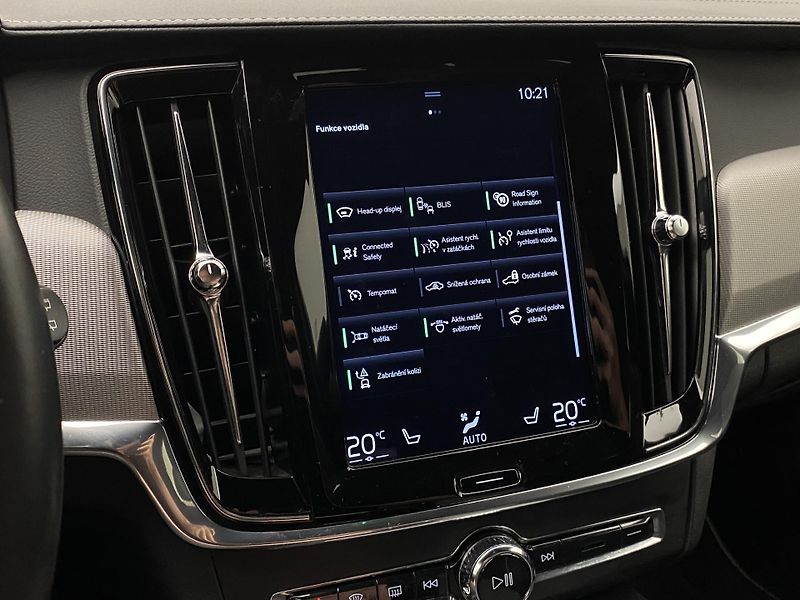 Volvo V90 D4 R-DESIGN AUT  - fotka 38 z 47