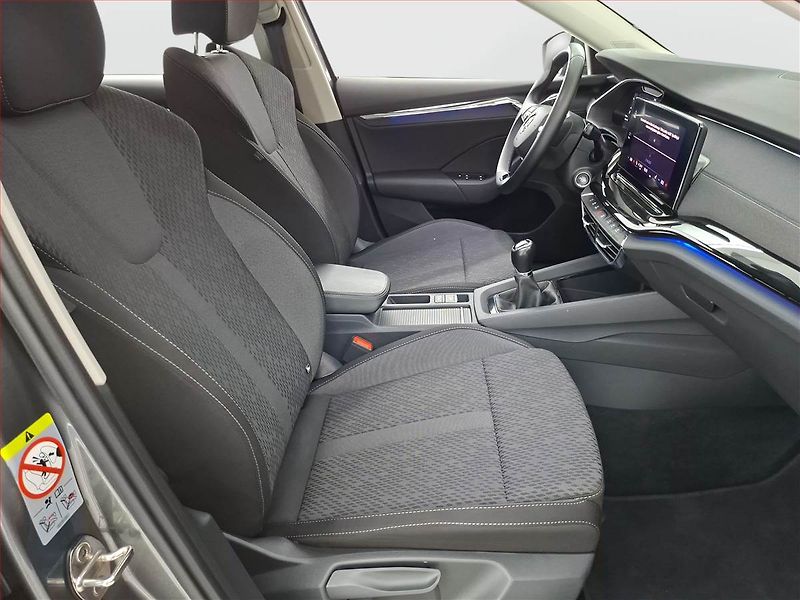 Škoda Octavia (2022) Style 2.0 TDI, ČR,1.maj - fotka 9 z 16