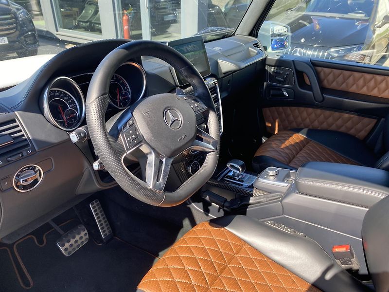 Mercedes-Benz Třídy G G 63 AMG - fotka 13 z 27