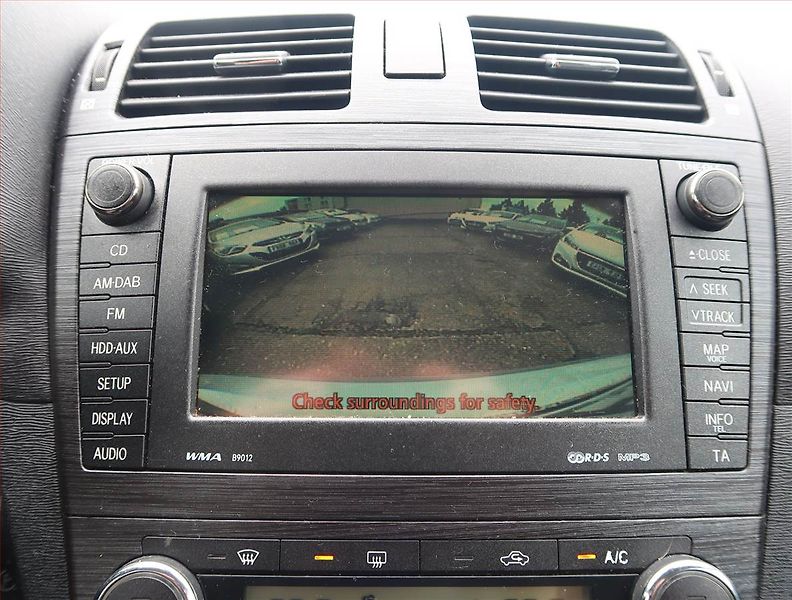 Toyota Avensis (2011) 2.2 D-4D, Automat, Navi - fotka 18 z 25