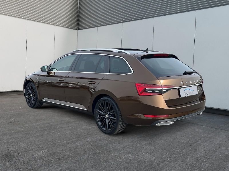 Škoda Superb (2023) L&K 140kW WEBASTO PANO TAŽNÝ - fotka 3 z 38